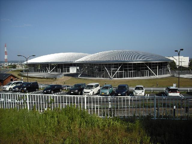 浜松市浜北総合体育館（TEL:053-585-1222）