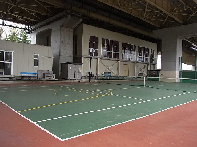 小机スポーツ会館（TEL:045-471-0050）